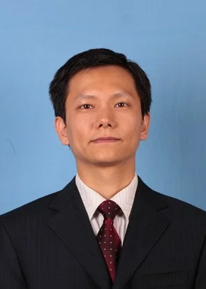 李强
