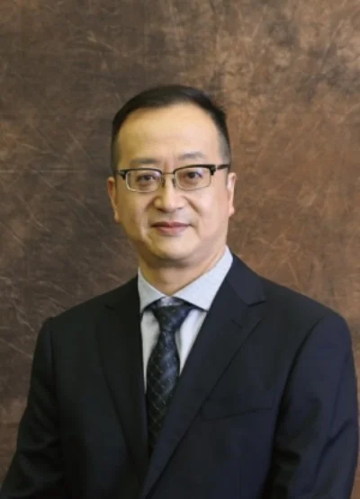 王磊