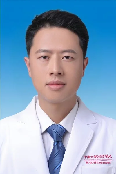 熊依林