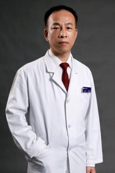 潘滔