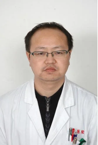 庞尔君