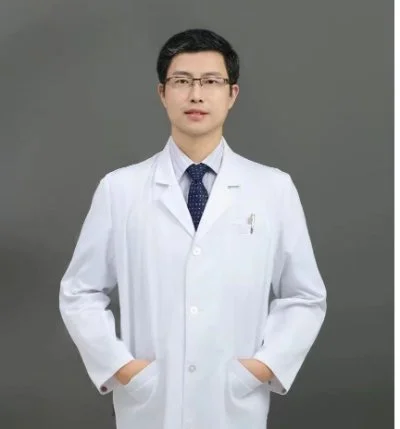 王亮